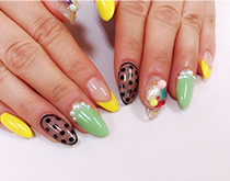 スカルプチュアネイル