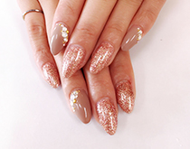 スカルプチュアネイル